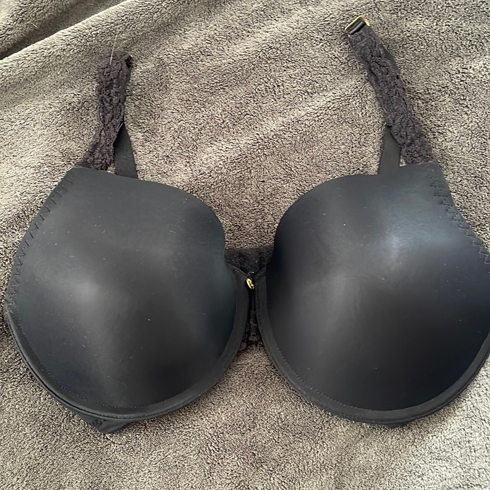 NATORI - NWOT - 32DDD BRA